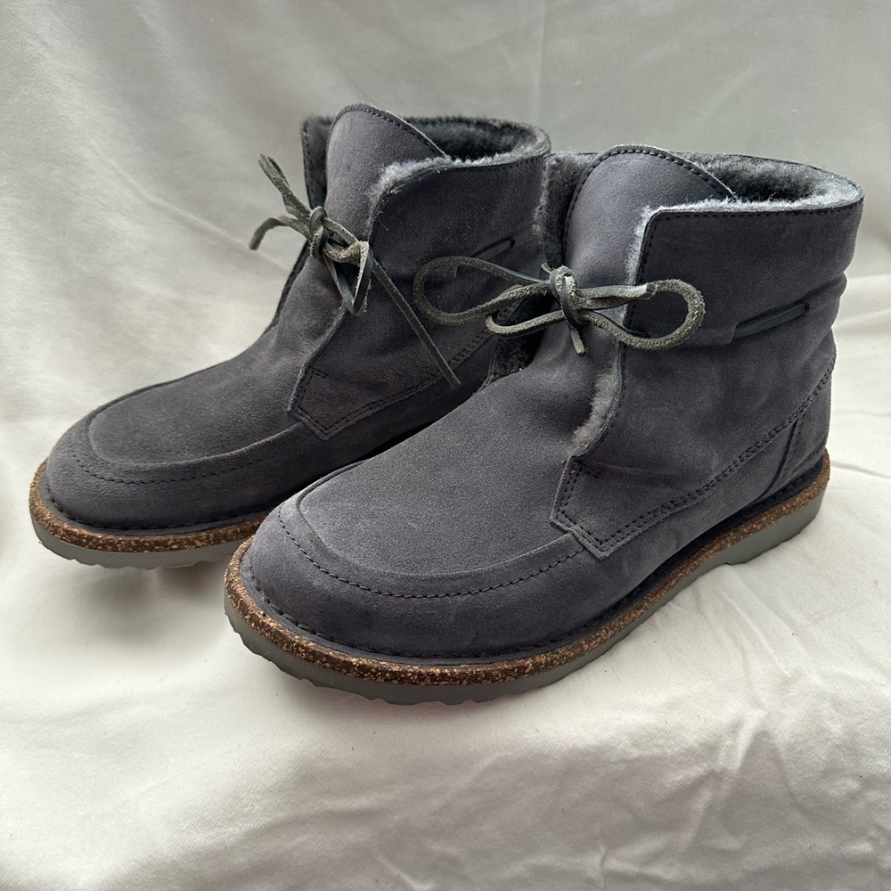 Birkenstock Women’s BAKKI in Graphite Gray; Size EU 38 Regular Width (US 7-7.5)
